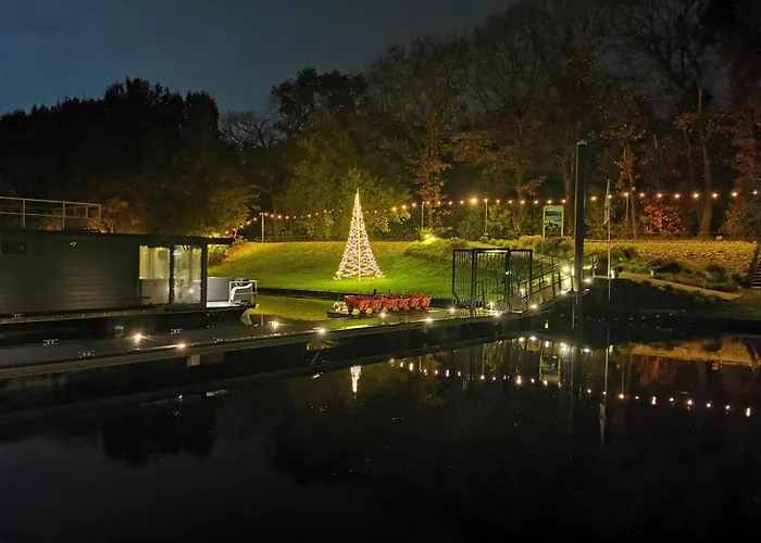 Houseboat Marina Mookerplas 4-6 Persons *