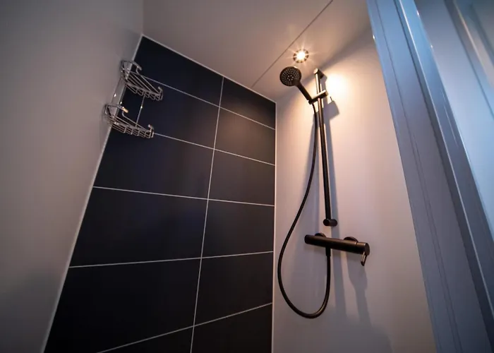 Houseboat Marina Mookerplas 4-6 Persons Chalet