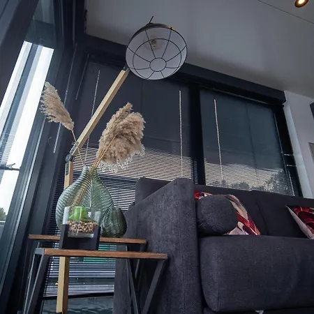 Houseboat Marina Mookerplas 4-6 Persons Domek alpejski